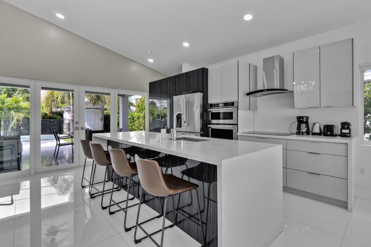 Apartamento Luxury House 4 Beds Heated Pool W Jaccuzzi North Bay Village Exterior foto