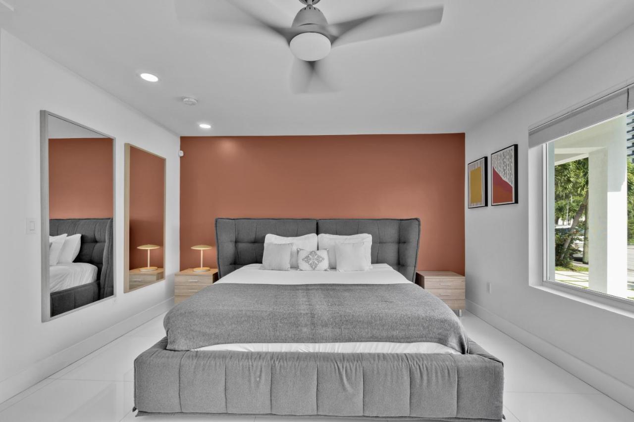Apartamento Luxury House 4 Beds Heated Pool W Jaccuzzi North Bay Village Exterior foto